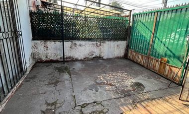 Casa En Av. Clotario Blest