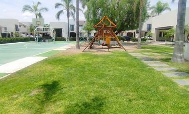 VENTA DE CASA A 8 MIN DE CINEPOLIS VELARIA MALL, DE HEB Y SAMS STA MONICA MUY CERCA DE COMERCIOS, ESCUELAS Y VIALIDADES PRINCIPALES DE LA ZONA