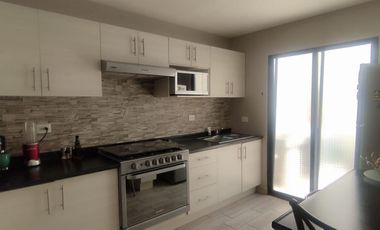 VENTA DE CASA A 8 MIN DE CINEPOLIS VELARIA MALL, DE HEB Y SAMS STA MONICA MUY CERCA DE COMERCIOS, ESCUELAS Y VIALIDADES PRINCIPALES DE LA ZONA