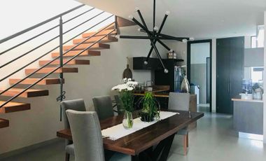 EXCELENTE CASA EN RENTA
