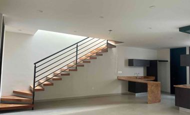 EXCELENTE CASA EN RENTA