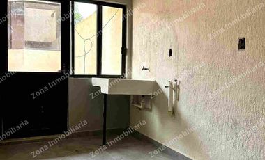 CASA EN RENTA EN VILLAS DE IRAPUATO EN PRIVADA