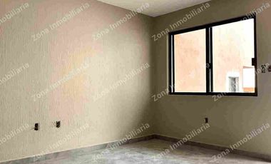 CASA EN RENTA EN VILLAS DE IRAPUATO EN PRIVADA