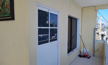 OPORTUNIDAD EN PLAYA DEL CARMEN: EDIFICIO CON RENTAS ACTIVAS SOBRE AV. 30, 6 DEPTOS Y 2 LOCALES COMERCIALES.