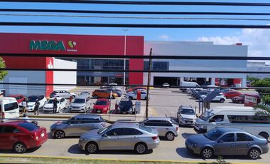 OPORTUNIDAD EN PLAYA DEL CARMEN: EDIFICIO CON RENTAS ACTIVAS SOBRE AV. 30, 6 DEPTOS Y 2 LOCALES COMERCIALES.