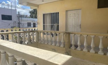 OPORTUNIDAD EN PLAYA DEL CARMEN: EDIFICIO CON RENTAS ACTIVAS SOBRE AV. 30, 6 DEPTOS Y 2 LOCALES COMERCIALES.