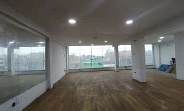 Alquilo amplio local comercial en Av Los chancas de Andahuaylas