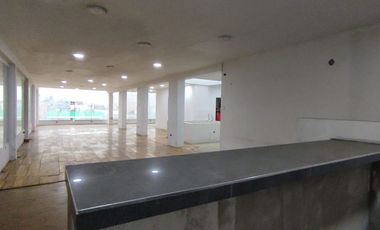 Alquilo amplio local comercial en Av Los chancas de Andahuaylas