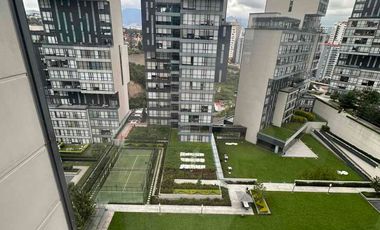 RENTA EXCELENTE PENTHOUSE CON TERRAZA EN CENTRAL PARK INTERLOMAS