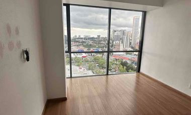 RENTA EXCELENTE PENTHOUSE CON TERRAZA EN CENTRAL PARK INTERLOMAS