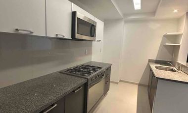 RENTA EXCELENTE PENTHOUSE CON TERRAZA EN CENTRAL PARK INTERLOMAS