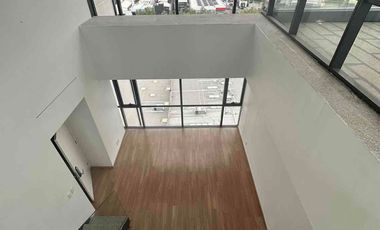 RENTA EXCELENTE PENTHOUSE CON TERRAZA EN CENTRAL PARK INTERLOMAS