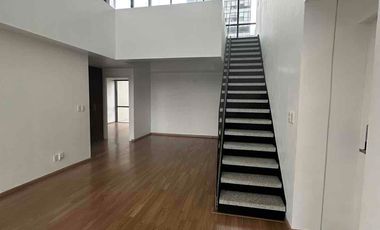 RENTA EXCELENTE PENTHOUSE CON TERRAZA EN CENTRAL PARK INTERLOMAS