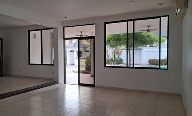 Casa de Alquiler en Samborondón