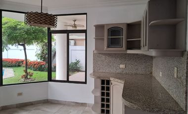 Casa de Alquiler en Samborondón