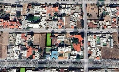 Terreno en venta en Aguascalientes, Los Bosques 450m2