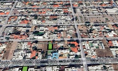 Terreno en venta en Aguascalientes, Los Bosques 450m2