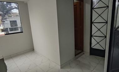 Alquilo Local Comercial en Av principal -Santa Anita