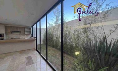 ESTRENA, JARDÍN EXCEDENTE. EQUIPADA!!