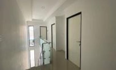 Rumah 2 Lantai Delta sari Indah Siap Huni