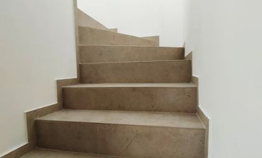Conocoto casa esquinera en conjunto opción a tercera planta $62.000