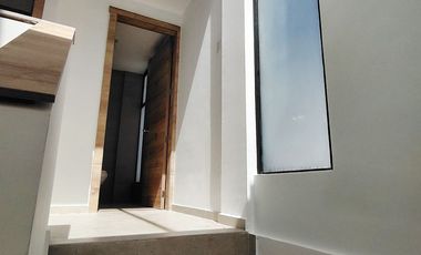 Conocoto casa esquinera en conjunto opción a tercera planta $62.000