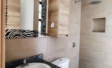 Conocoto casa esquinera en conjunto opción a tercera planta $62.000