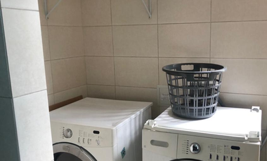 RENTO DEPARTAMENTO AMOBLADO 3 DORMITORIOS EN LA SHYRIS Y REPUBLICA DEL SALVADOR