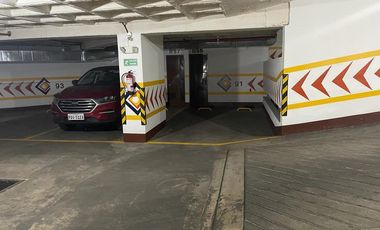 RENTO DEPARTAMENTO AMOBLADO 3 DORMITORIOS EN LA SHYRIS Y REPUBLICA DEL SALVADOR