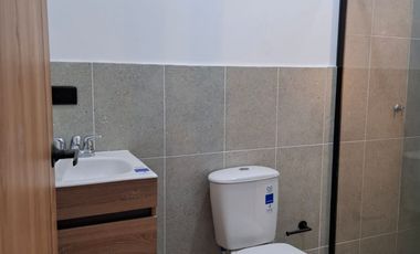 SE VENDE CASA NUEVA CON PLACA EN YOPAL