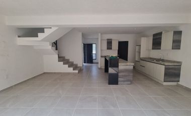 RENTO CASA EN BOCA DEL RIO, CERCA DE PLAZA EL DORADO