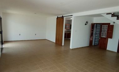 VENDO CASA EN VERACRUZ, VER, PRIVILEGIADA, EXCELENTE DISTRIBUCIÓN Y COMODIDAD TOTAL.