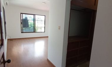 VENDO CASA EN VERACRUZ, VER, PRIVILEGIADA, EXCELENTE DISTRIBUCIÓN Y COMODIDAD TOTAL.