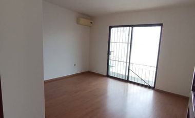 VENDO CASA EN VERACRUZ, VER, PRIVILEGIADA, EXCELENTE DISTRIBUCIÓN Y COMODIDAD TOTAL.