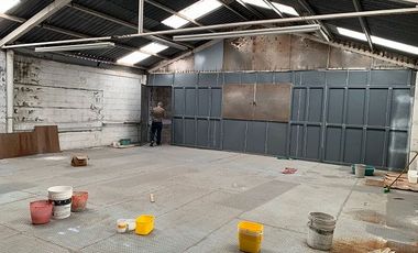 BODEGA, ALMACEN O TALLER CON OFICINAS