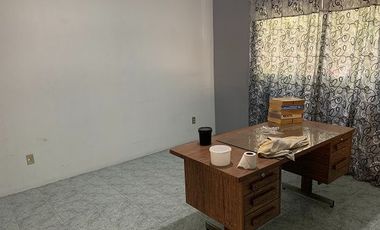 BODEGA, ALMACEN O TALLER CON OFICINAS