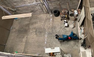 BODEGA, ALMACEN O TALLER CON OFICINAS