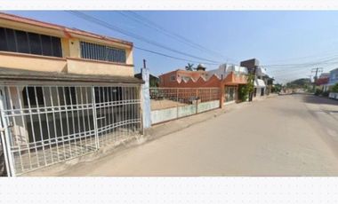 Casa en venta C Sánchez Mármol 720 San Miguel Comalcalco Tabasco Recuperacion Bancaria
