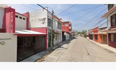 Casa en venta C. Malinche 210 San Miguel Comalcalco Tabasco Recuperacion Bancaria