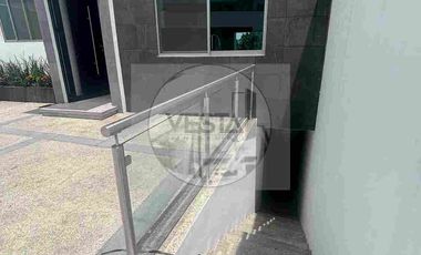 CASA NUEVA EN BURGOS CUERNAVACA