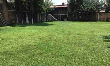 Vendo FINCA con Salon con Chimenea, Baños Hombres y Mujeres y Jardín de Fiestas con Medios Baños, Muro Lloron, Area de Estacionamiento Techada, Casa Habitación, Casa del Caballerango, 40 Caballerizas.