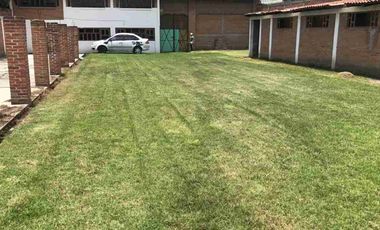 Vendo FINCA con Salon con Chimenea, Baños Hombres y Mujeres y Jardín de Fiestas con Medios Baños, Muro Lloron, Area de Estacionamiento Techada, Casa Habitación, Casa del Caballerango, 40 Caballerizas.