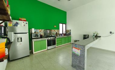 Venta ó renta de casa SIN muebles de un piso y 3 recámaras en Baspul