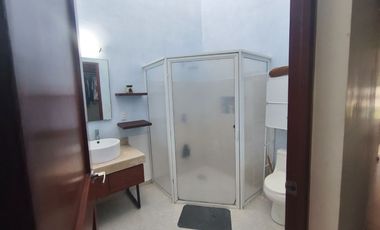 Venta ó renta de casa SIN muebles de un piso y 3 recámaras en Baspul