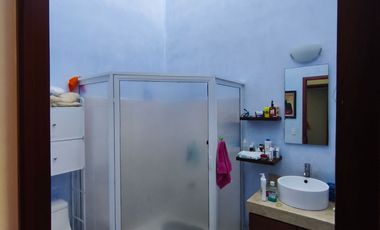 Venta ó renta de casa SIN muebles de un piso y 3 recámaras en Baspul