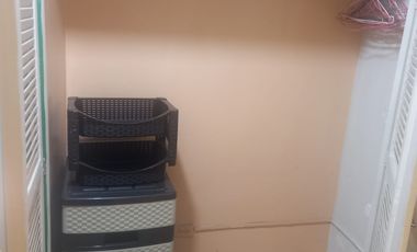 SUITE SEMIAMOBLADA EN RENTA, EN PLANTA BAJA, CON PATIO, EN URDESA CENTRAL, GUAYAQUIL.