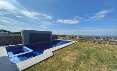 CASA EN VENTA EN FRACCIONAMIENTO LOMAS DE COCOYOC MORELOS