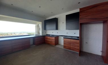 CASA EN VENTA EN FRACCIONAMIENTO LOMAS DE COCOYOC MORELOS