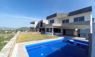 CASA EN VENTA EN FRACCIONAMIENTO LOMAS DE COCOYOC MORELOS