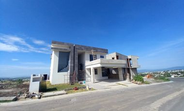 CASA EN VENTA EN FRACCIONAMIENTO LOMAS DE COCOYOC MORELOS